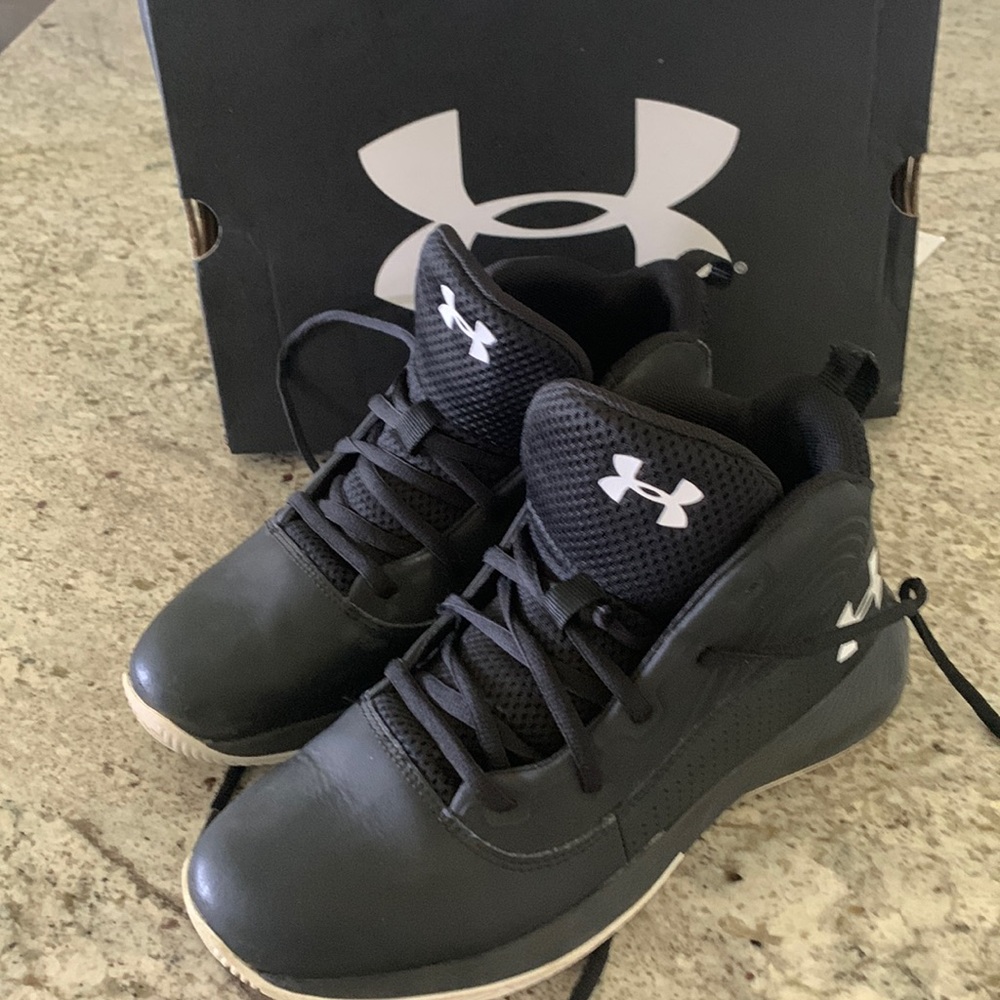 Kids 4.5 Under Armour